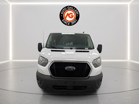 Used 2025 Ford Transit 250 Low Roof w/ Exterior Upgrade Package RWD image 16