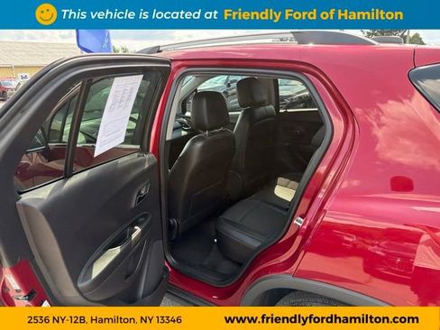 Used 2020 Chevrolet Trax LT w/ Driver Confidence Package AWD/4WD image 42