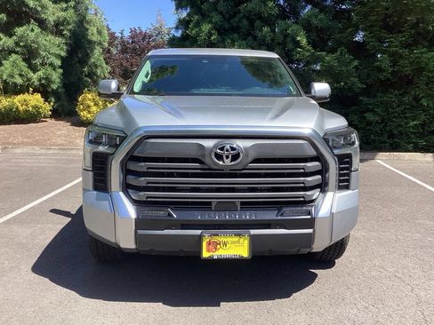 Used 2024 Toyota Tundra Limited AWD/4WD image 19