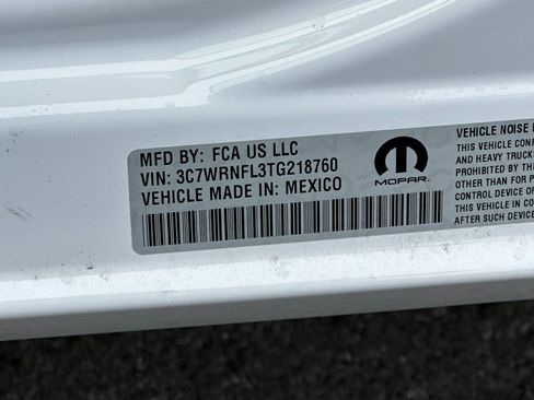 New 2026 RAM 5500 4x4 Crew Cab image 33