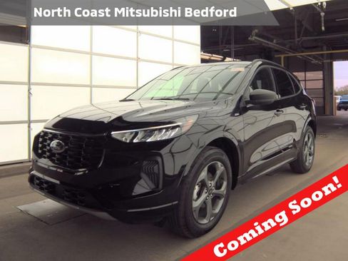Used 2024 Ford Escape ST-Line w/ Tech Pack #1 AWD/4WD image 1
