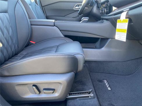 New 2026 Nissan Rogue Platinum w/ Platinum Premium Package AWD/4WD image 29