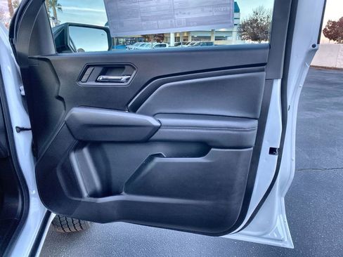 New 2026 GMC Canyon Elevation w/ LPO, Black Badging Package RWD image 38