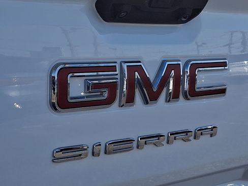 Certified 2024 GMC Sierra 1500 SLT w/ SLT Premium Plus Package image 32
