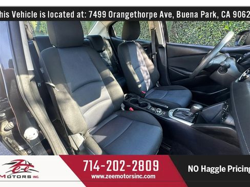 Used 2019 Toyota Yaris LE image 21