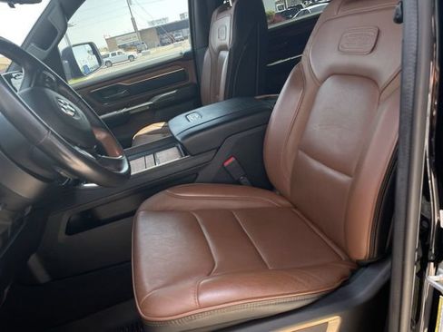 Used 2023 RAM 1500 Limited AWD/4WD image 11