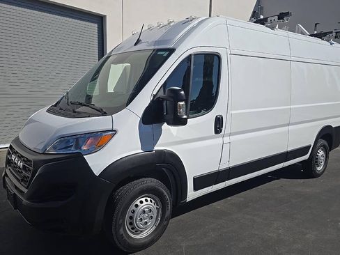 Used 2024 RAM ProMaster 2500 FWD image 5