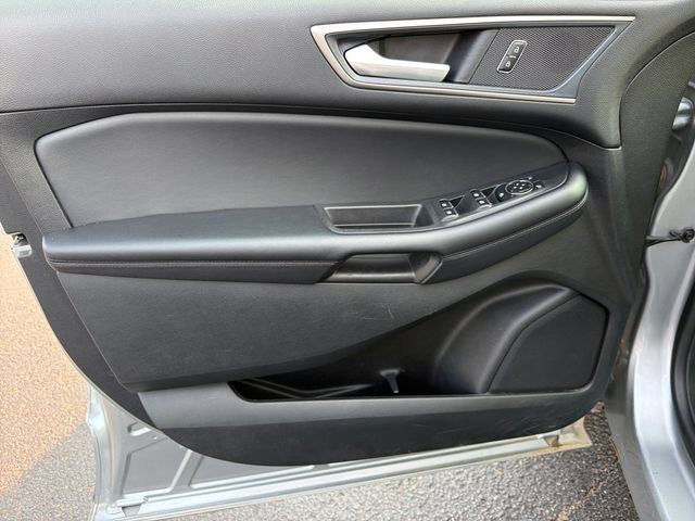Used 2024 Ford Edge SEL AWD/4WD image 17