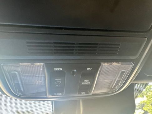 Used 2023 Honda Passport EX-L image 21