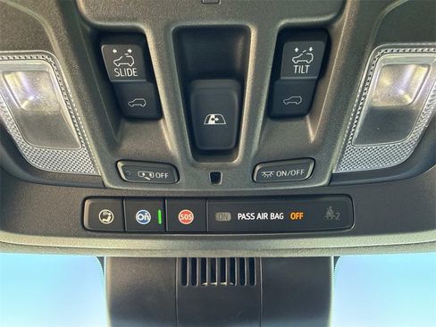 Used 2023 GMC Sierra 1500 AT4X image 22