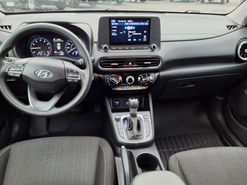 Used 2022 Hyundai Kona SEL image 10