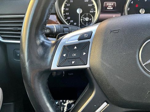 Used 2016 Mercedes-Benz GL 550 4MATIC image 11