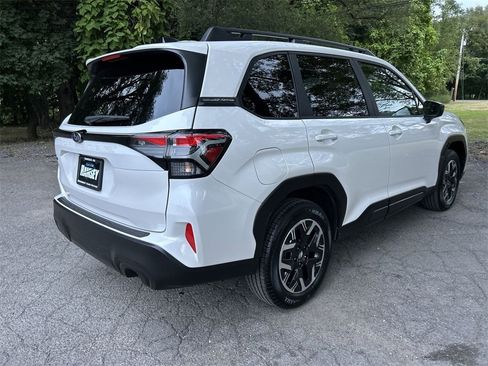 Certified 2025 Subaru Forester Premium image 8