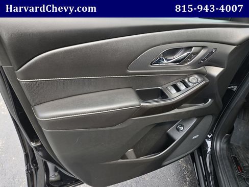 Used 2023 Chevrolet Traverse Premier AWD/4WD image 36