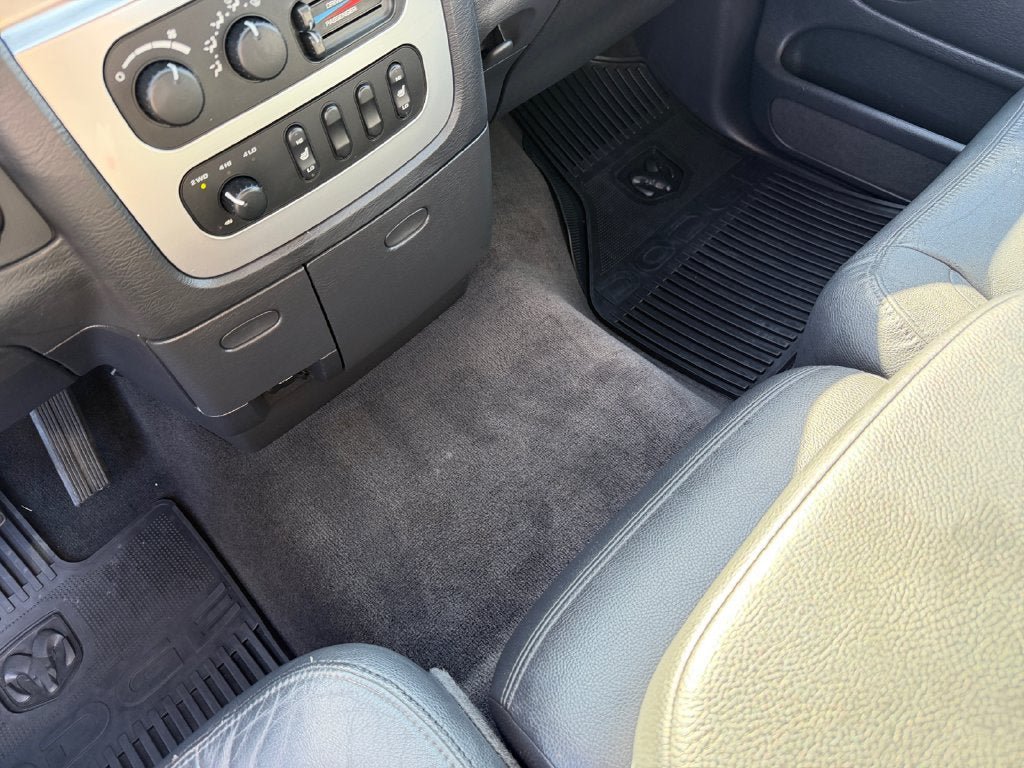 Used 2004 Dodge Ram 3500 Truck SLT w/ Trailer Tow Group AWD/4WD image 19