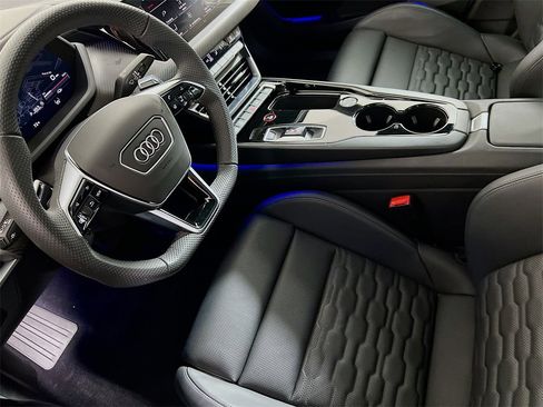 Used 2023 Audi e-tron GT Premium Plus w/ Performance Package image 24