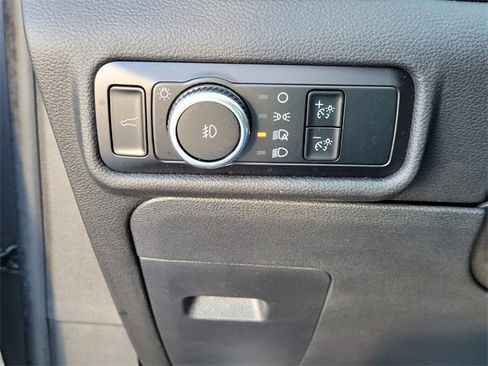 Used 2024 Ford Explorer XLT w/ Equipment Group 202A image 26