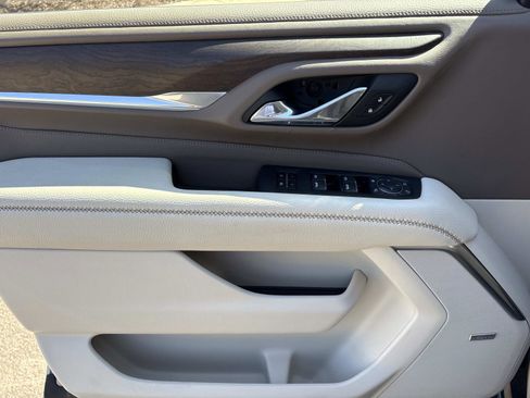 Used 2021 GMC Yukon Denali w/ Denali Ultimate Package image 12