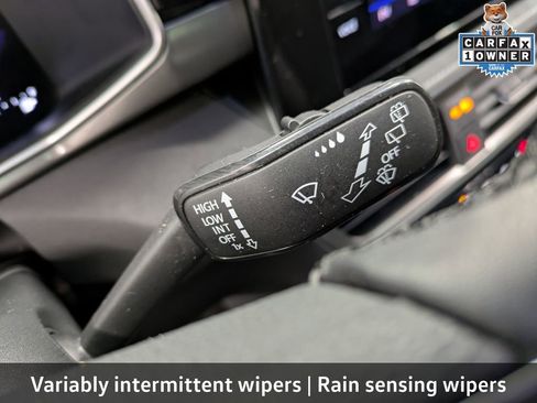 Used 2025 Volkswagen Taos SE AWD/4WD image 23