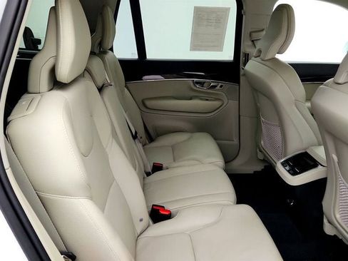 Used 2019 Volvo XC90 T5 Momentum w/ Protection Package Premier FWD image 23