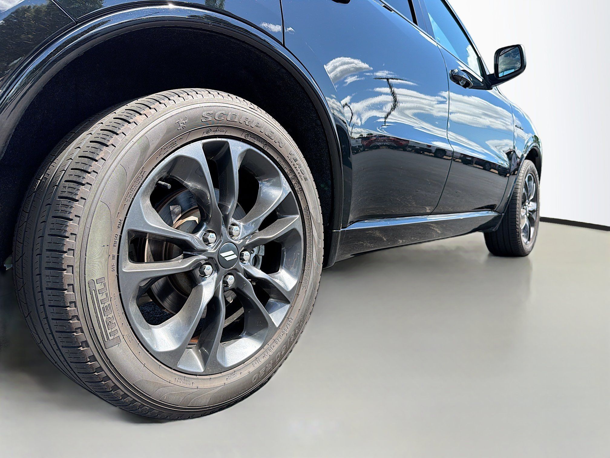 Used 2025 Dodge Durango R/T AWD/4WD image 16