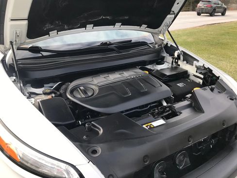 Used 2016 Jeep Cherokee Trailhawk w/ Comfort/Convenience Group image 59