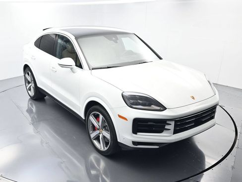Certified 2024 Porsche Cayenne S AWD/4WD image 41