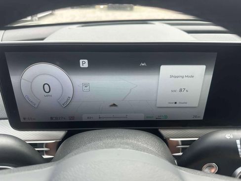 New 2025 Genesis GV60 Advanced image 23