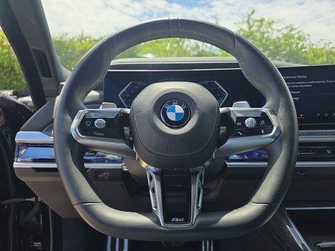 Used 2023 BMW 740i RWD image 27
