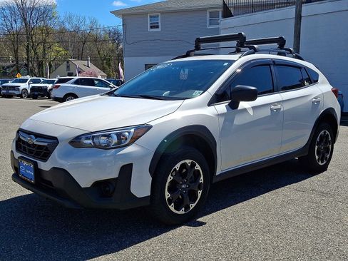 Used 2023 Subaru Crosstrek 2.0i image 2