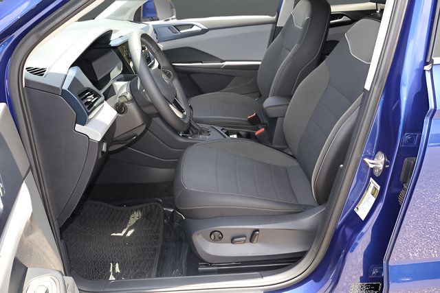 Certified 2023 Volkswagen Taos SE FWD image 12