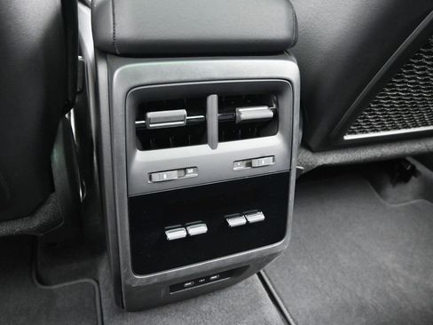 Used 2024 Porsche Macan 4 Electric w/ Premium Package image 28