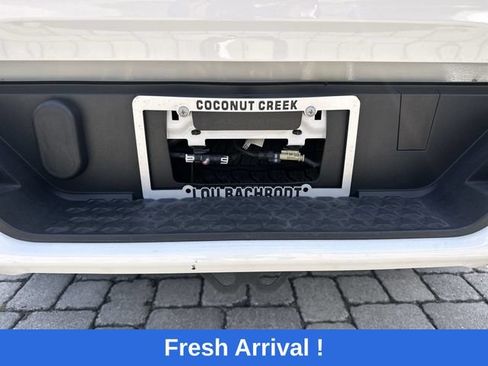 Used 2023 Chevrolet Colorado LT w/ LT Convenience Package III RWD image 13