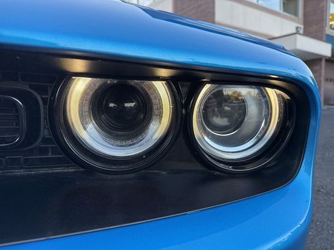 Used 2018 Dodge Challenger SXT w/ Blacktop Package RWD image 14