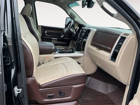 Used 2018 RAM 3500 Laramie Longhorn w/ Max Tow Package image 15