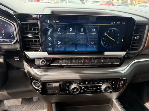 Used 2023 Chevrolet Silverado 1500 High Country w/ High Country Premium Package image 7