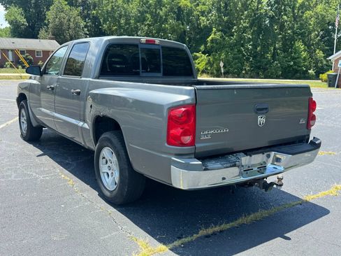 Used 2006 Dodge Dakota SLT RWD image 4