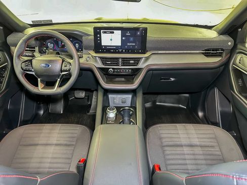 Used 2026 Ford Explorer ST-Line w/ ST-Line Street Pack AWD/4WD image 29