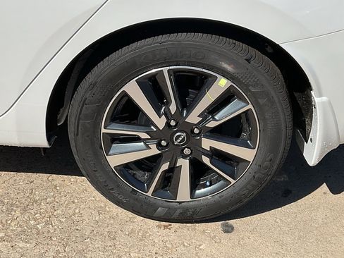 New 2025 Nissan Versa SV w/ Trunk Package image 8