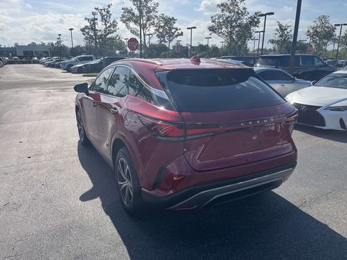 Used 2023 Lexus RX 350 Premium w/ Cold Area Package FWD image 3