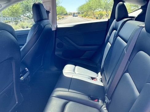 Used 2021 Tesla Model Y Long Range AWD/4WD image 10