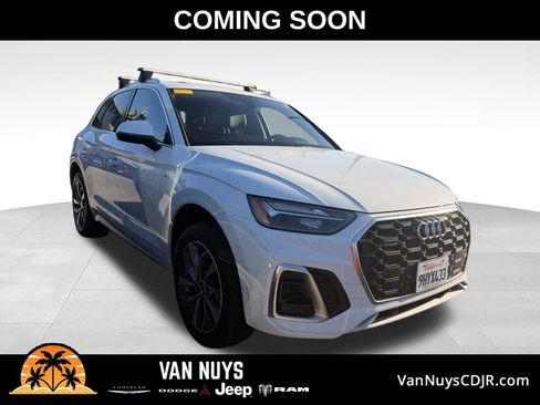 Used 2023 Audi Q5 2.0T Premium w/ Convenience Package AWD/4WD image 1