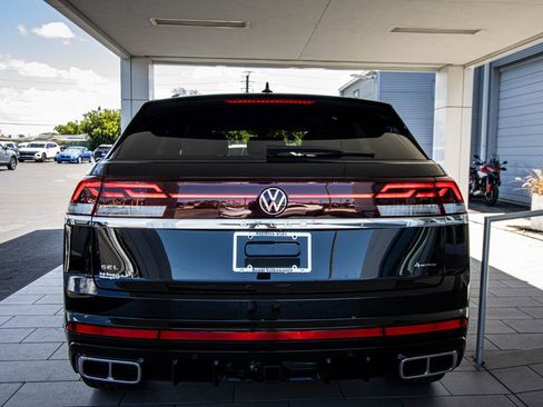 New 2026 Volkswagen Atlas Cross Sport SEL Premium R-Line AWD/4WD image 19