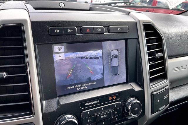 Used 2019 Ford F350 Lariat w/ Lariat Ultimate Package AWD/4WD image 23