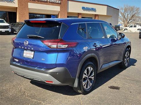 Used 2023 Nissan Rogue SV image 4