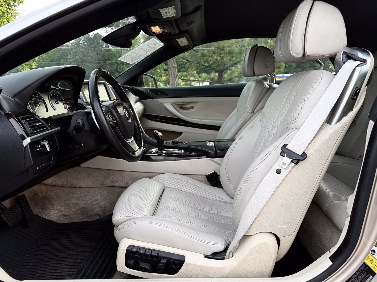 Used 2012 BMW 650i Convertible w/ Driver Assistance Pkg RWD image 32