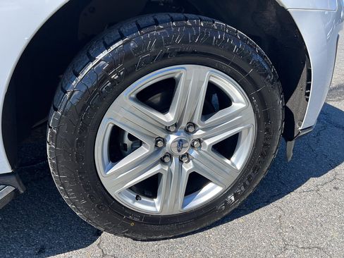 Used 2020 Ford Expedition XLT w/ Equipment Group 202A image 13