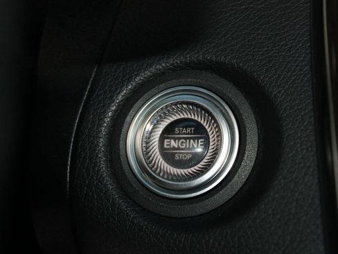 Used 2020 Mercedes-Benz GLC 43 AMG 4MATIC image 27