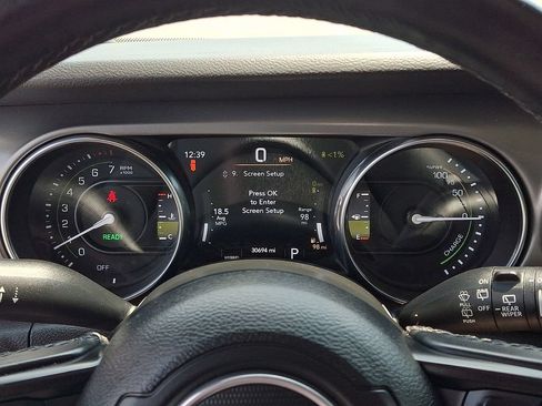 Used 2023 Jeep Wrangler Unlimited w/ Dual Top Group AWD/4WD image 26