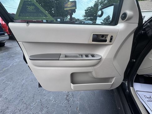 Used 2008 Ford Escape XLT AWD/4WD image 16